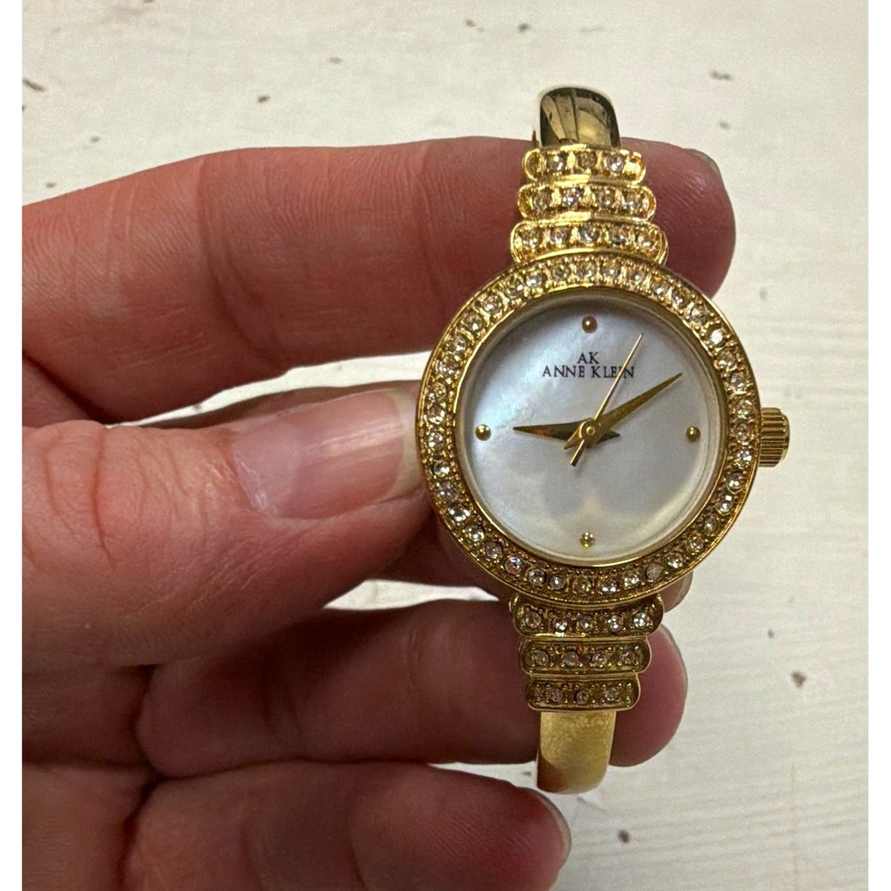 Vintage Anne Klein AK Gold Tone Crystal Rhinestone Quartz Watch Y121E WORKING